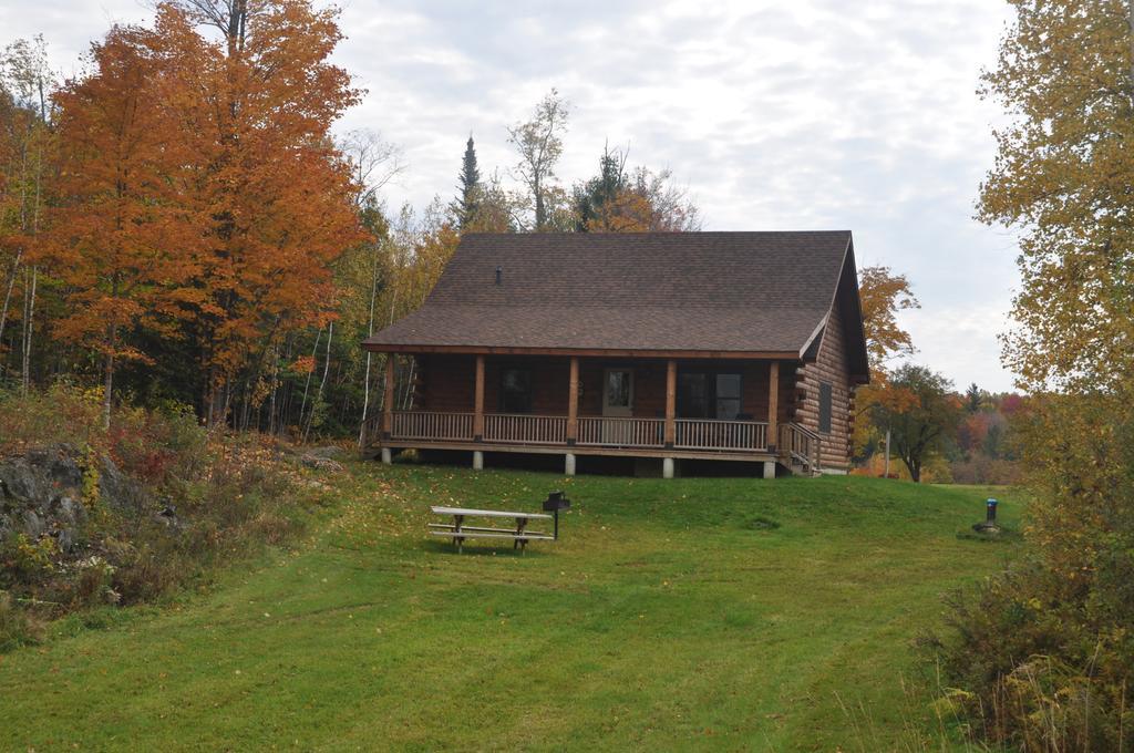 ホテル Muddy Moose Morrisville エクステリア 写真